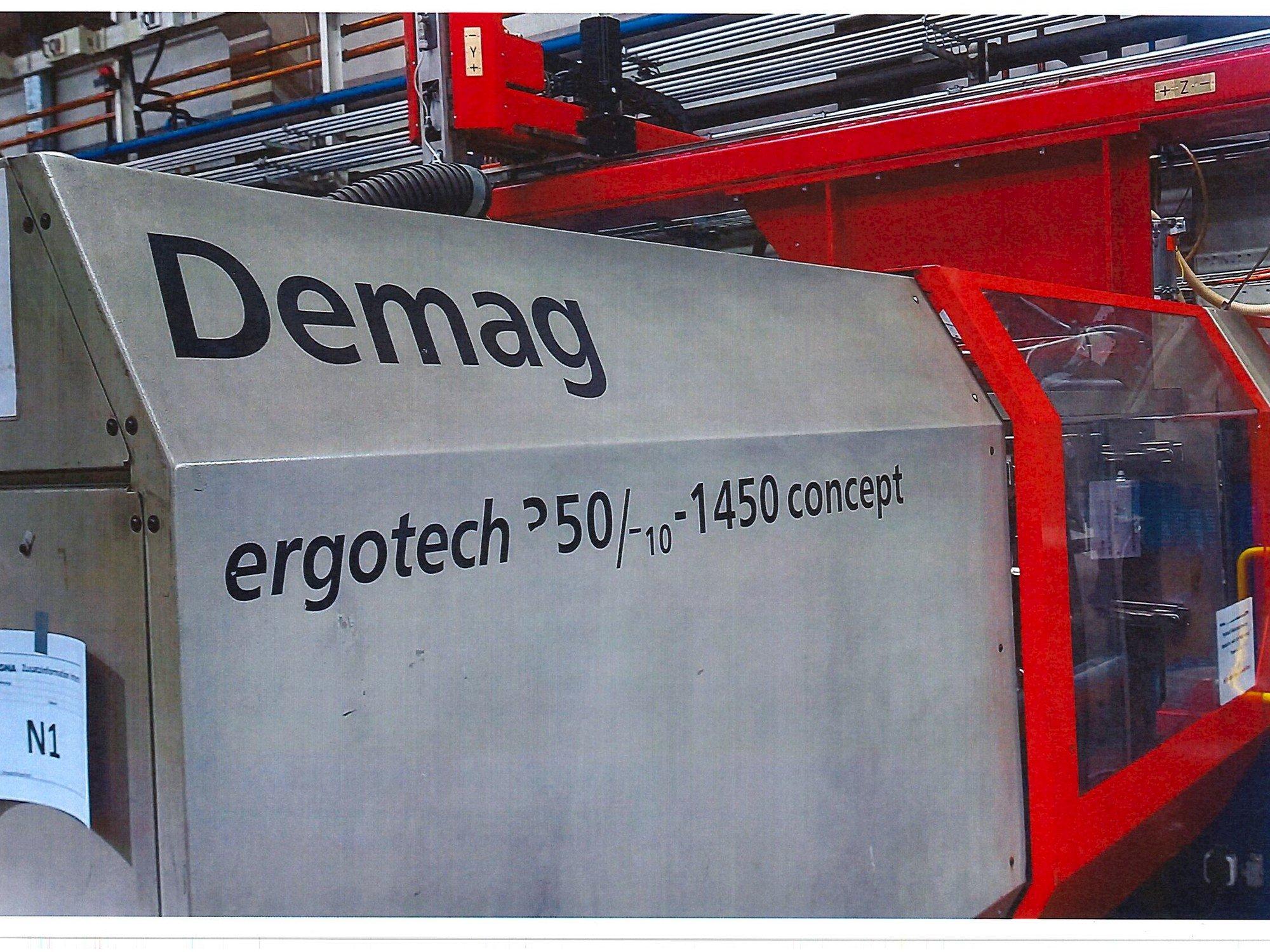 Čelní pohled  na DEMAG ergotech 350/710-1450 concept  stroj