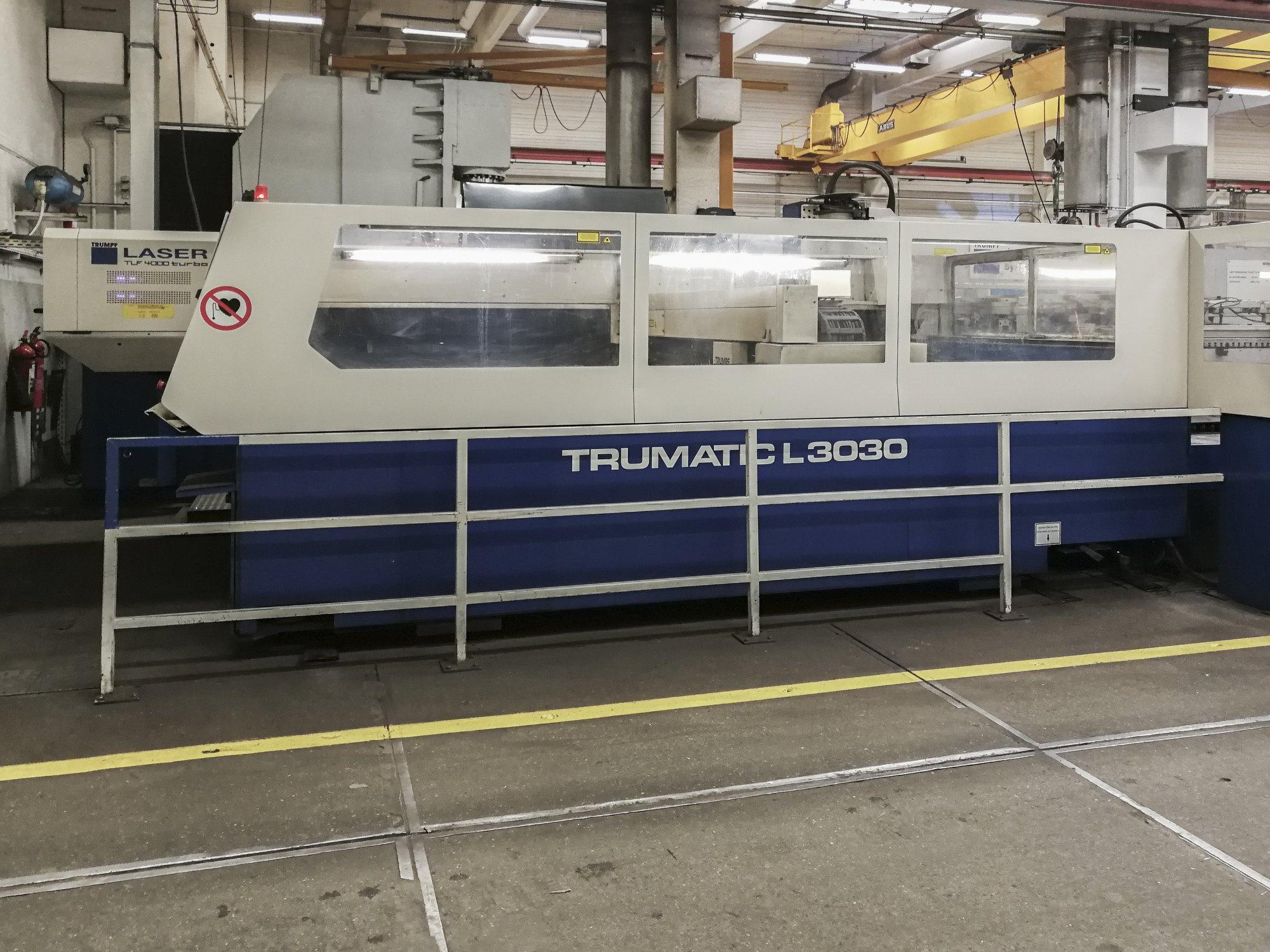 Levý pohled  1 na Trumpf Trumatic L3030 stroj